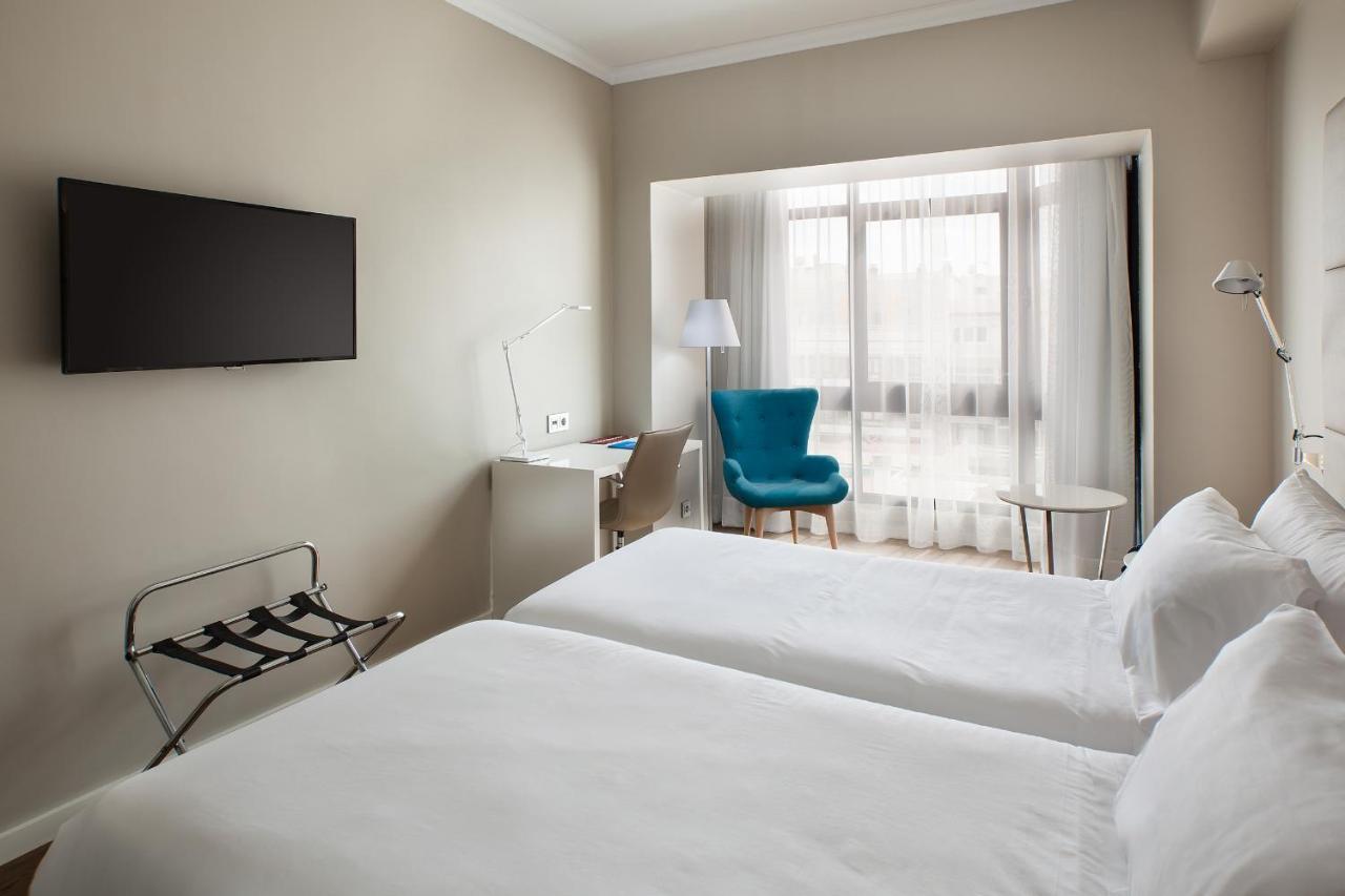Standard Zimmer mit Stadtblick und Zustellbett
